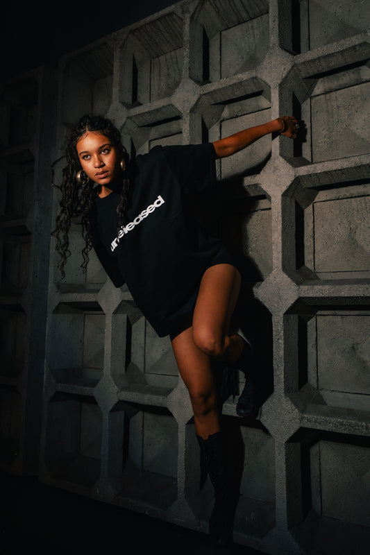 LIMITED LINEUP LOGO TEE