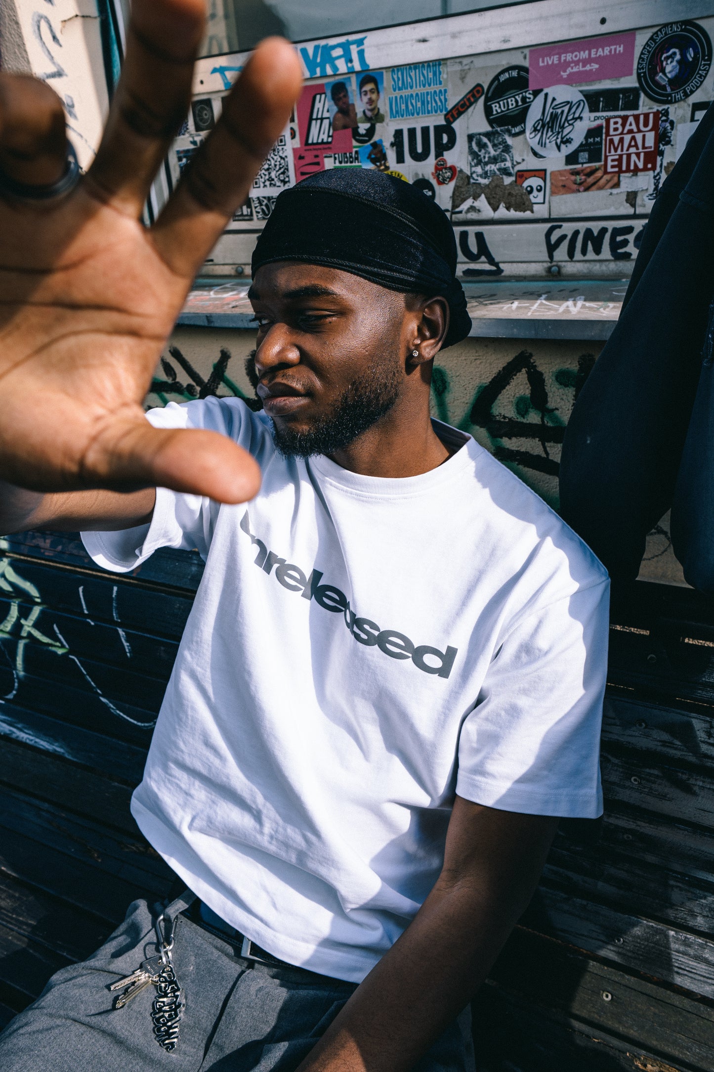 REFLECTIVE LOGO TEE