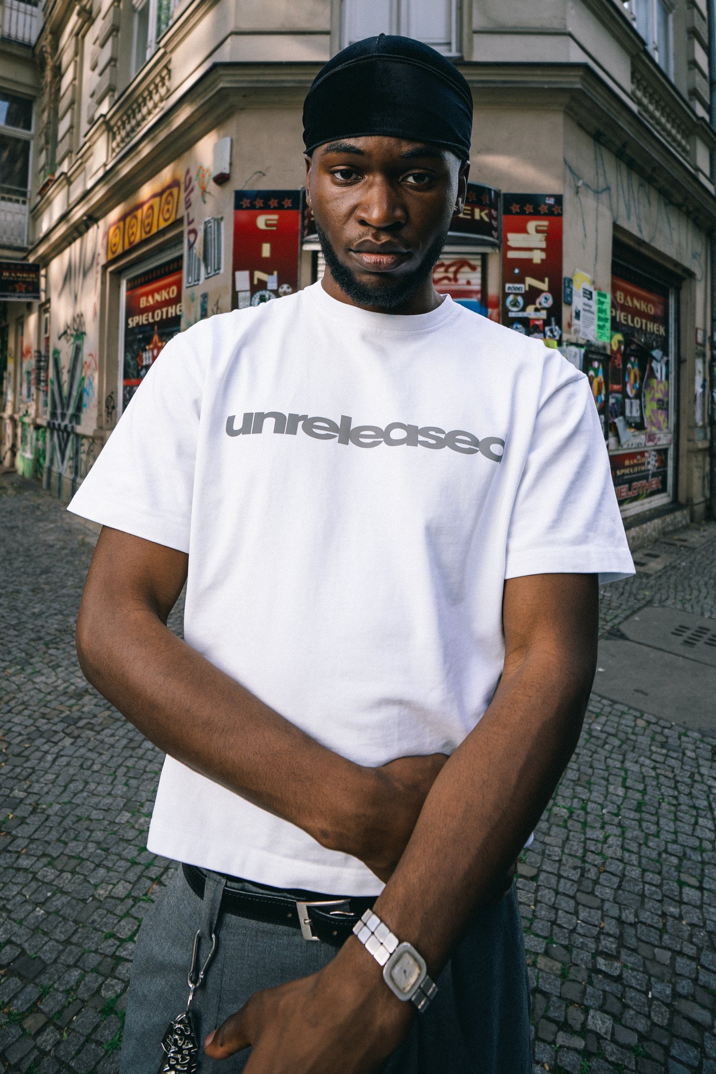 REFLECTIVE LOGO TEE